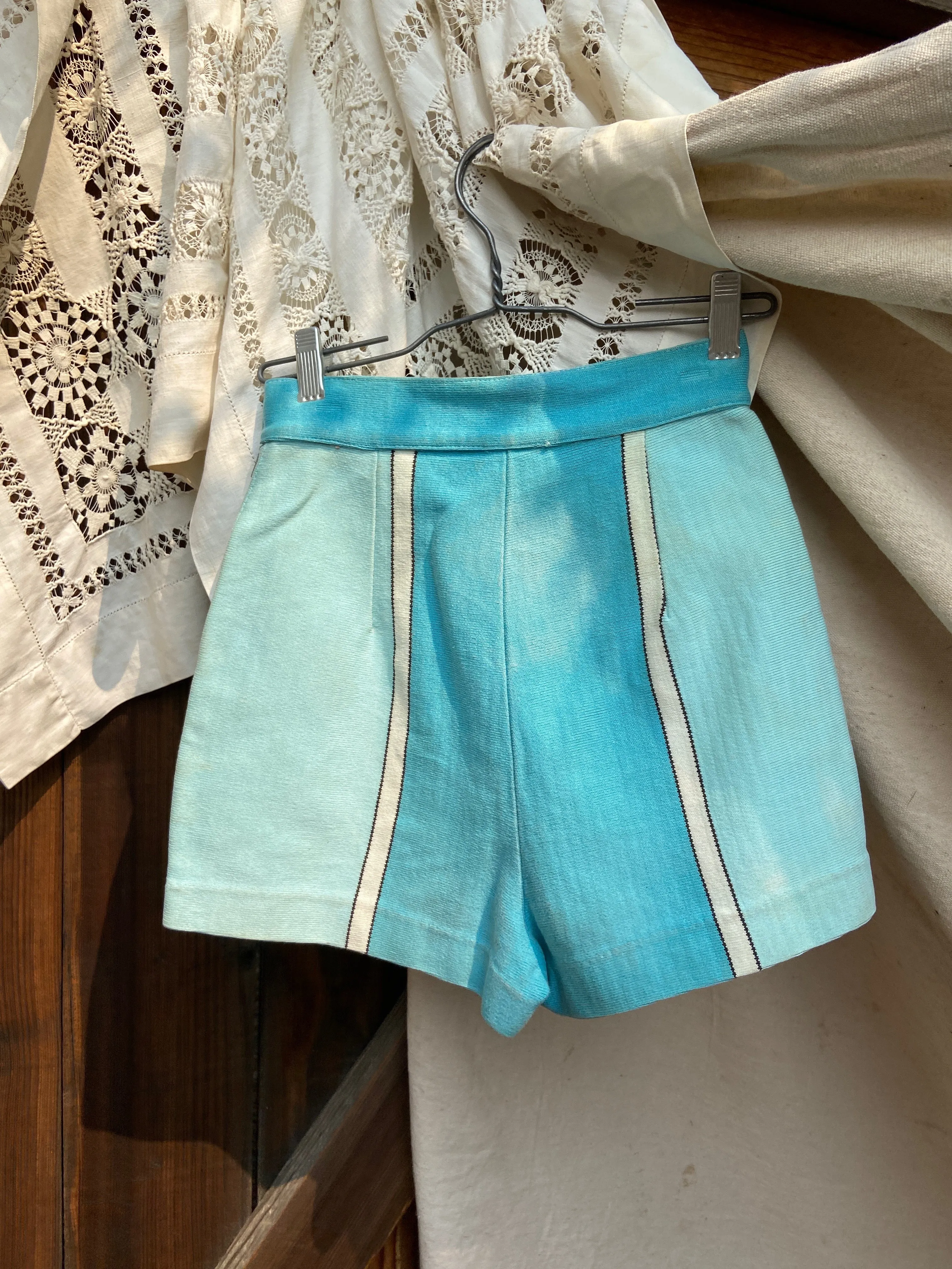 1950s Knit Color-blocked Side Button Shorts