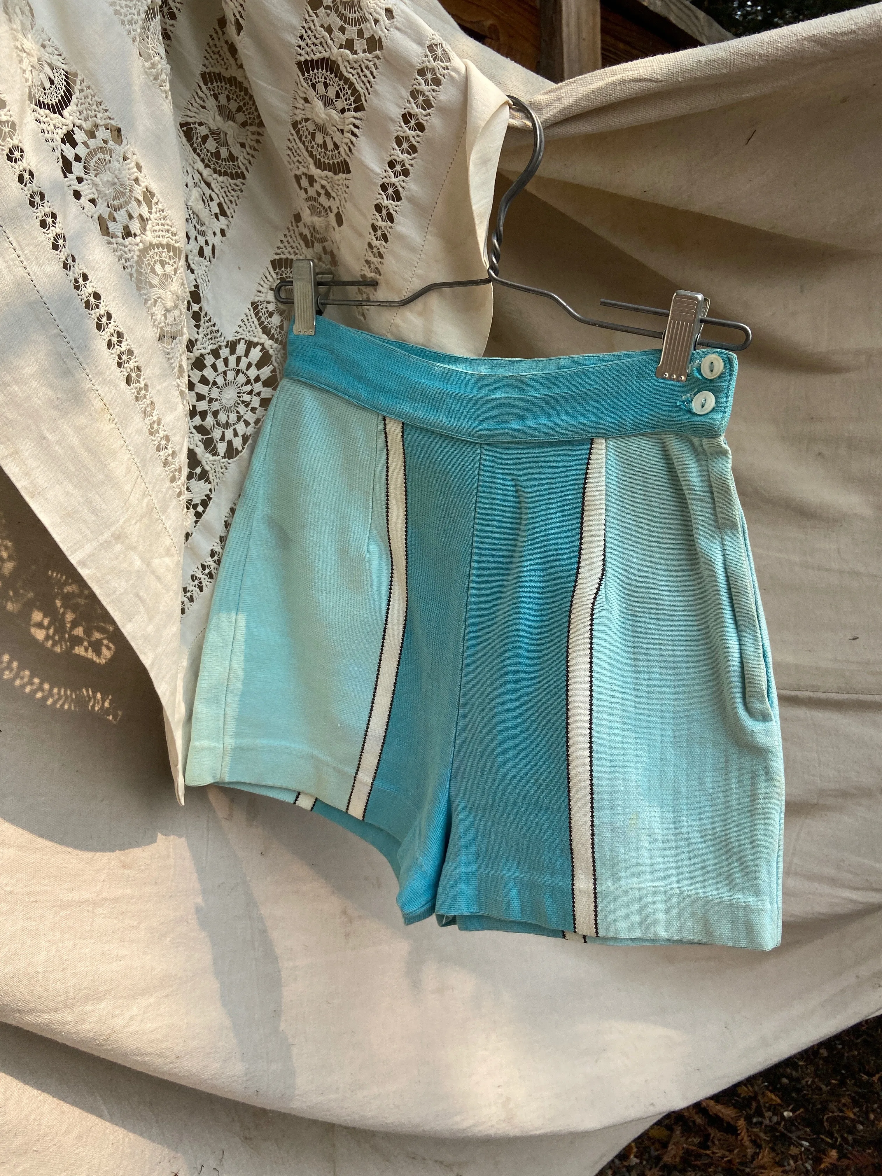 1950s Knit Color-blocked Side Button Shorts