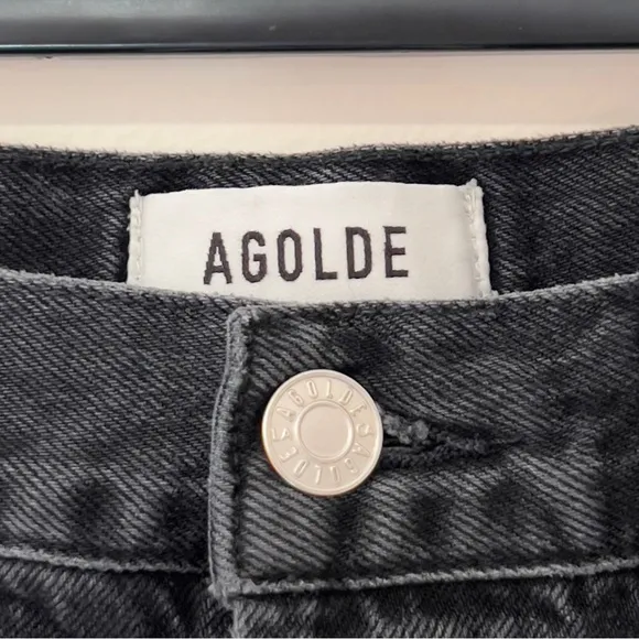 Agolde Black Cotton Jean Shorts US27 ($150)