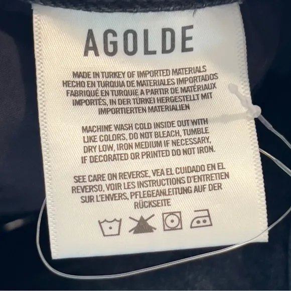 Agolde Black Cotton Jean Shorts US27 ($150)