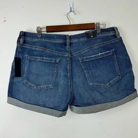 Blank NYC Blue The Fulton Roll-Up Shorts NWT Size 33