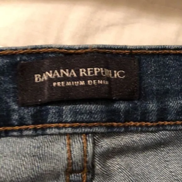 BR 27 Premium Denim Girlfriend Stretch Sie Frayed Hem Distressed Shorts