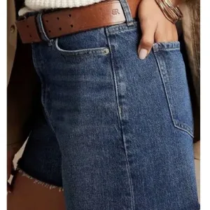 BR 27 Premium Denim Girlfriend Stretch Sie Frayed Hem Distressed Shorts