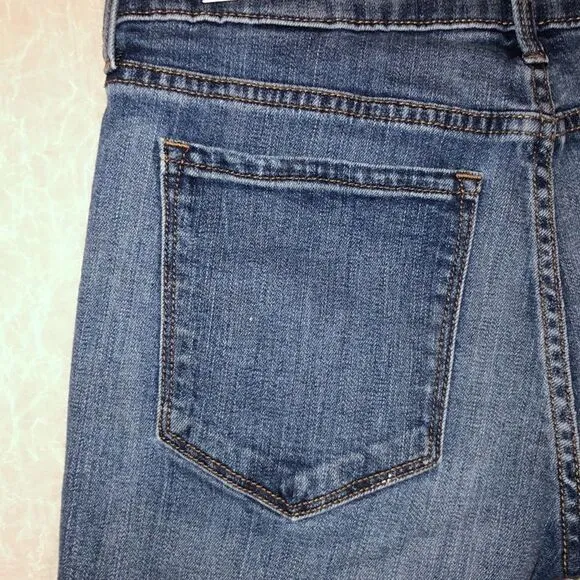BR 27 Premium Denim Girlfriend Stretch Sie Frayed Hem Distressed Shorts