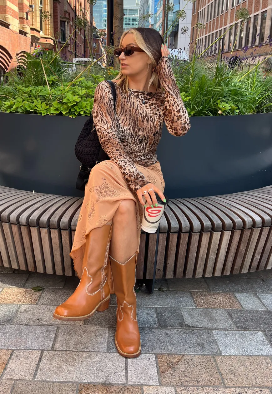 CARAMEL PAISLEY HALF LINED MESH SKIRT