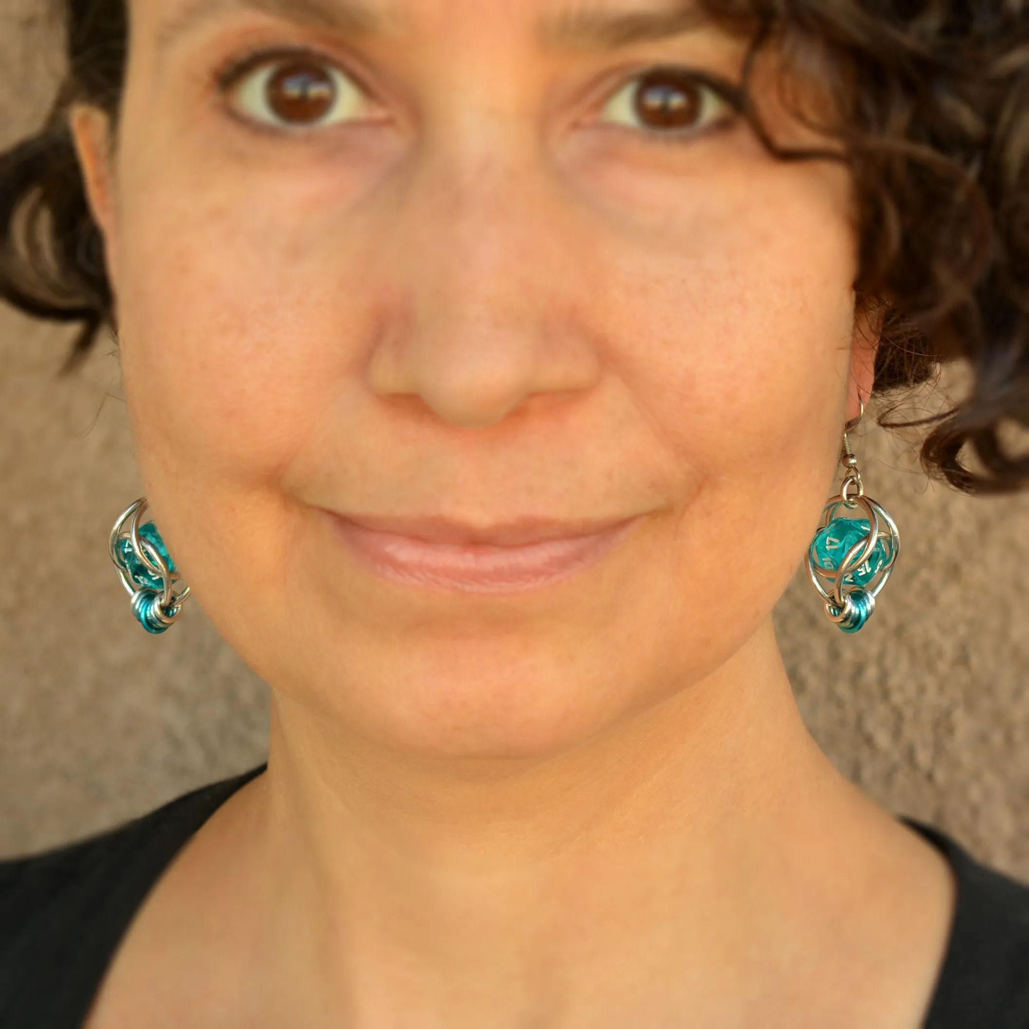 Customizable d20 Earrings - Pick Your Colors