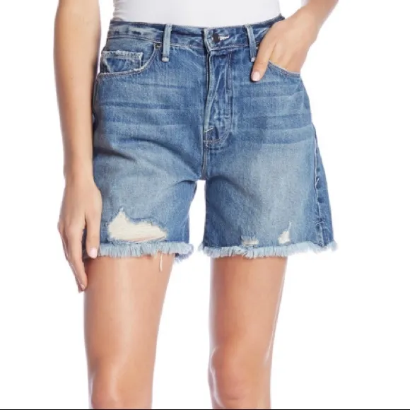 Good American bombshell shorts