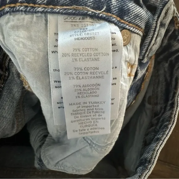 Good American bombshell shorts
