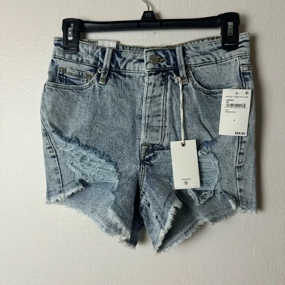 Good American bombshell shorts