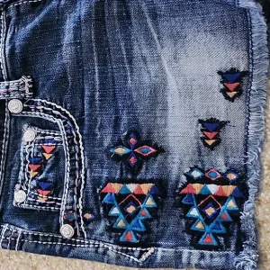 Grace in LA Southwest Fray Hem Shorts Size 27