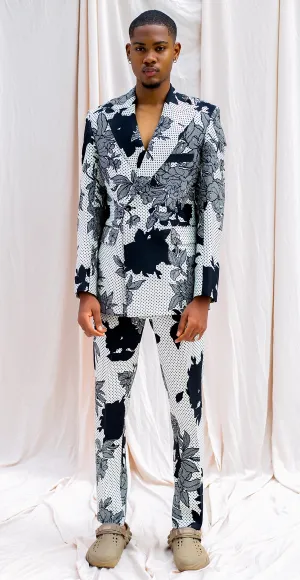 Kamsi Tcharles Bacari Suit