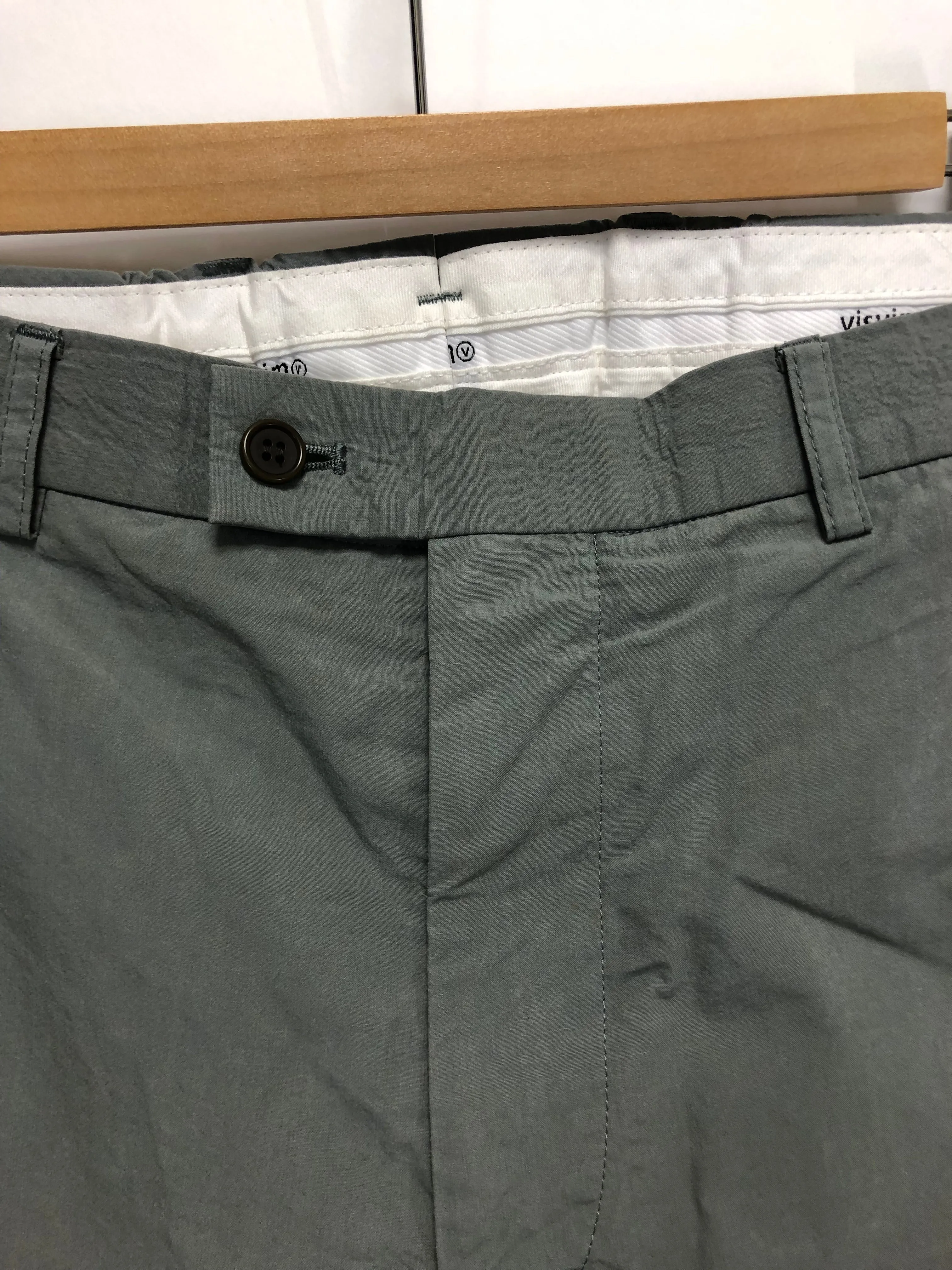[L] Visvim Slack Shorts Olive