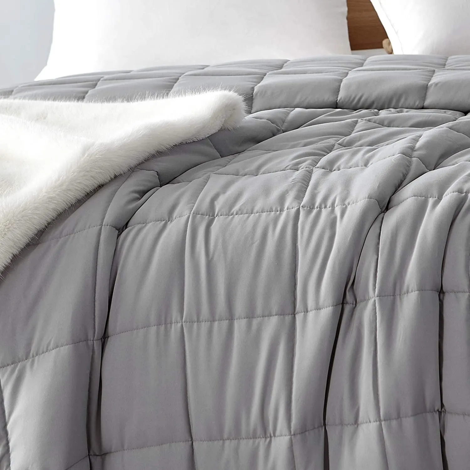 New in package! Wayfair Amazing BYourbed Ultra Soft Natural Loft Oversized Duvet Cover & Shams - Glacier Grey - Queen! Retails $180 