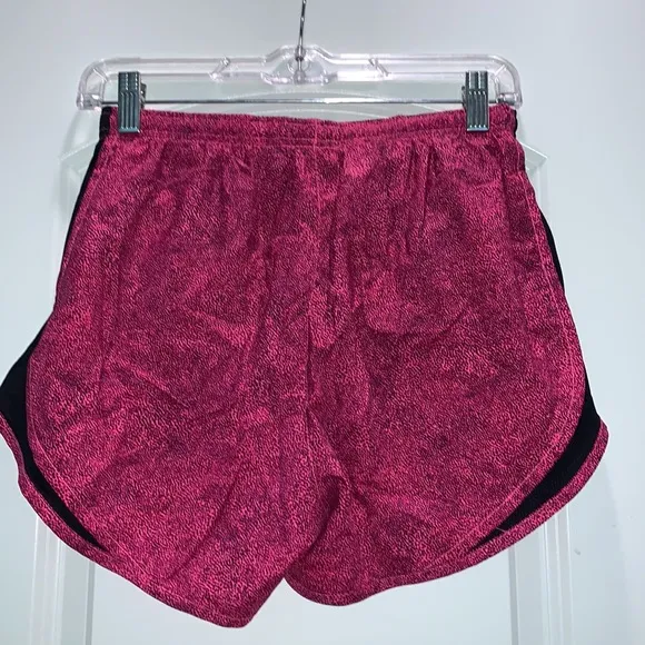 NIKE DRI FIT SIZE SMALL BRAND NEW SUPER CUTE THREE PIECE MATCHING OUTFIT