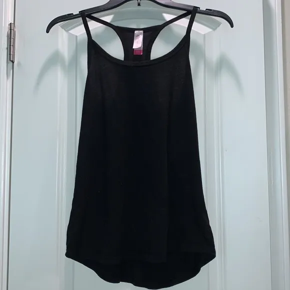 NIKE DRI FIT SIZE SMALL BRAND NEW SUPER CUTE THREE PIECE MATCHING OUTFIT