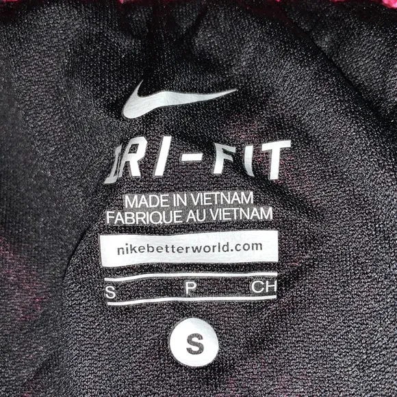 NIKE DRI FIT SIZE SMALL BRAND NEW SUPER CUTE THREE PIECE MATCHING OUTFIT