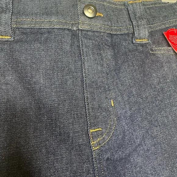 SPANX Denim Shorts Size‎ Med Dark Wash Stretchy Pull On NWT