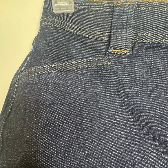 SPANX Denim Shorts Size‎ Med Dark Wash Stretchy Pull On NWT
