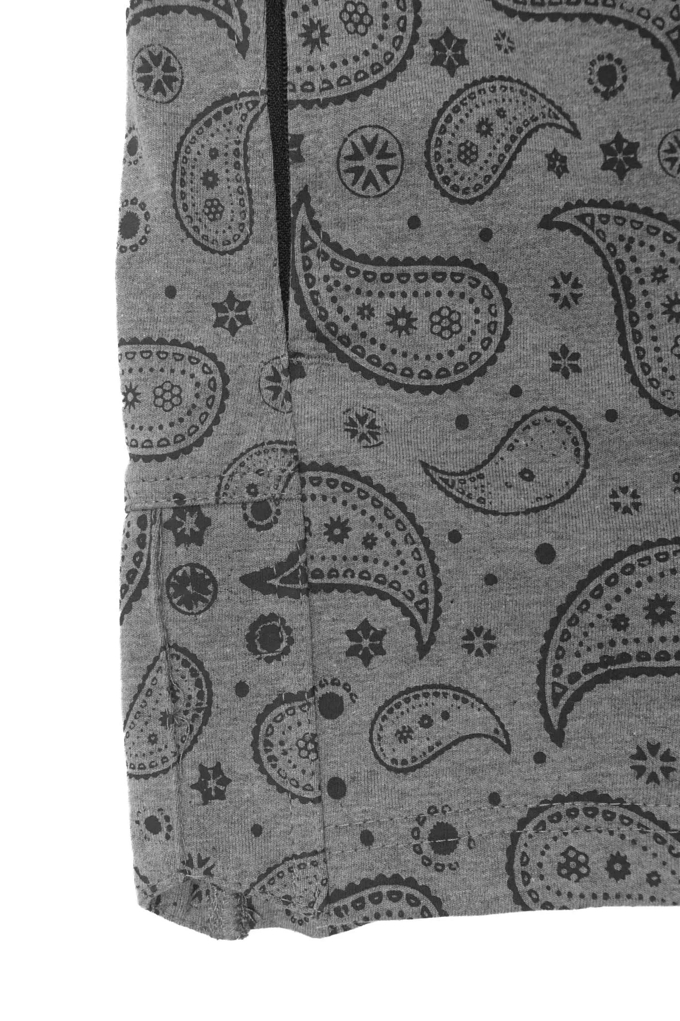 STRIDE SHORTS IN HEATHER GREY PAISLEY