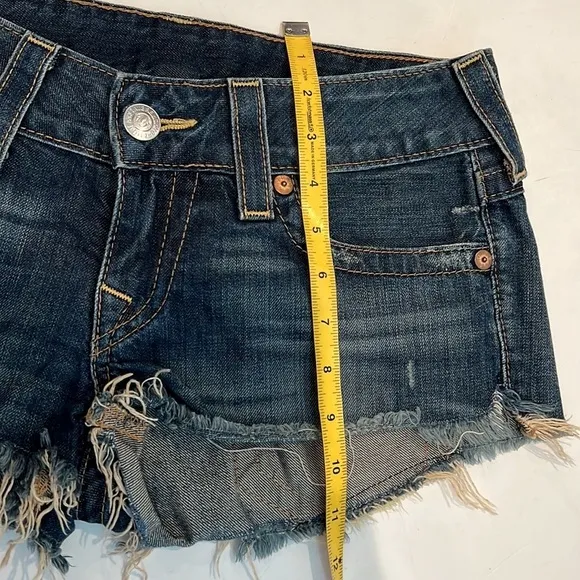 TRUE RELIGION JEAN SHORT SHORTS size 29