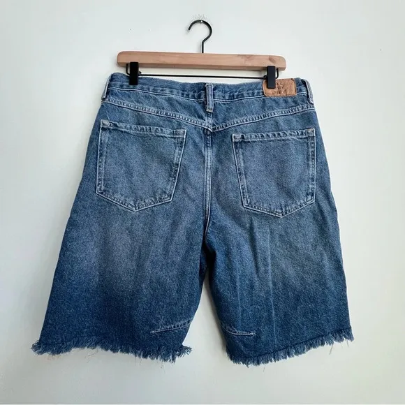 WE THE FREE By FREE PEOPLE Ghost Town Long Shorts Denim Size 31 Bodie Blue